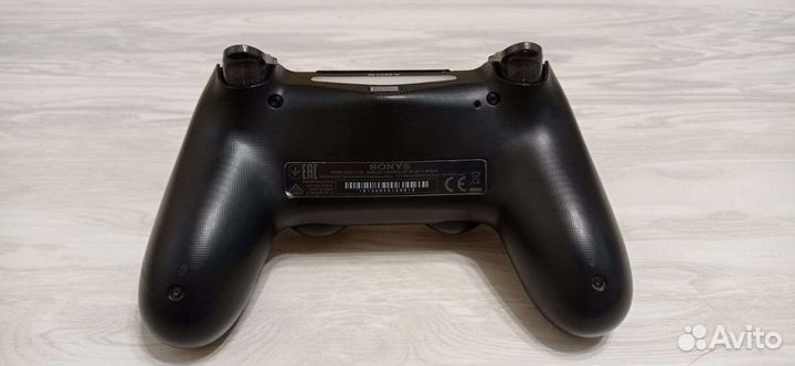 Джойстик Sony PS4