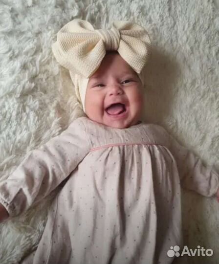 Шапочка для девочки новая