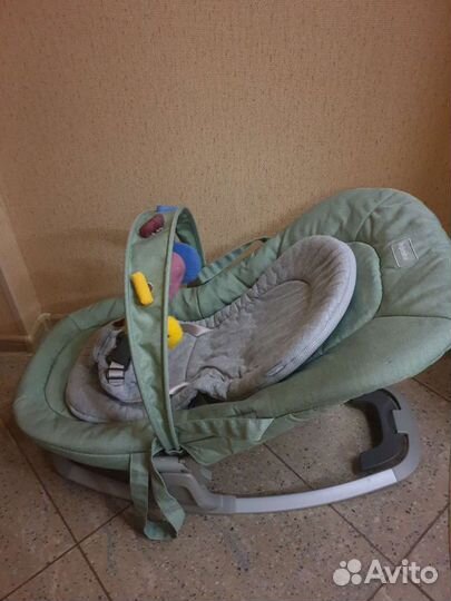 Шезлонг детский