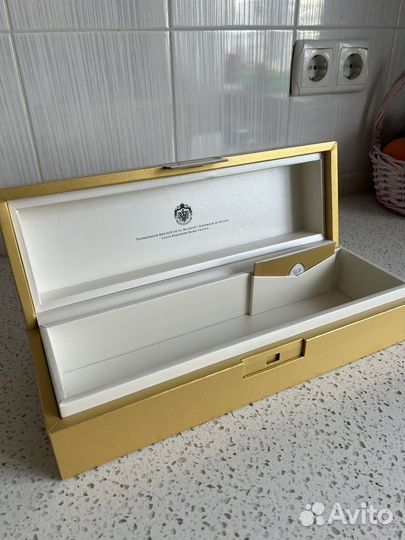 Коробка от шампанского Cristal 2013