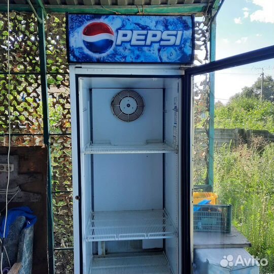 Холодильник витрина бу для напитков Pepsi