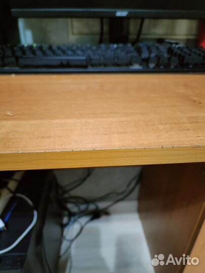 Детский письменный стол