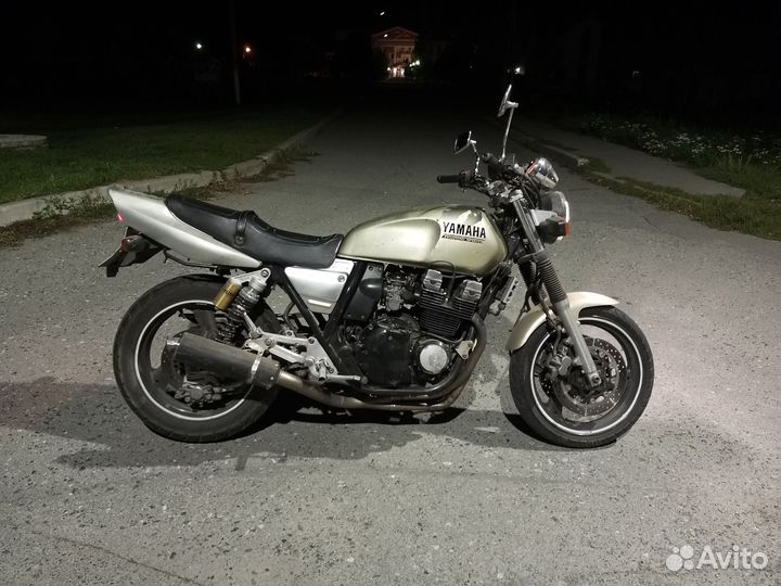 Yamaha xjr400