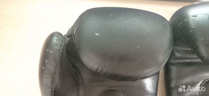 Боксерские перчатки 10 oz