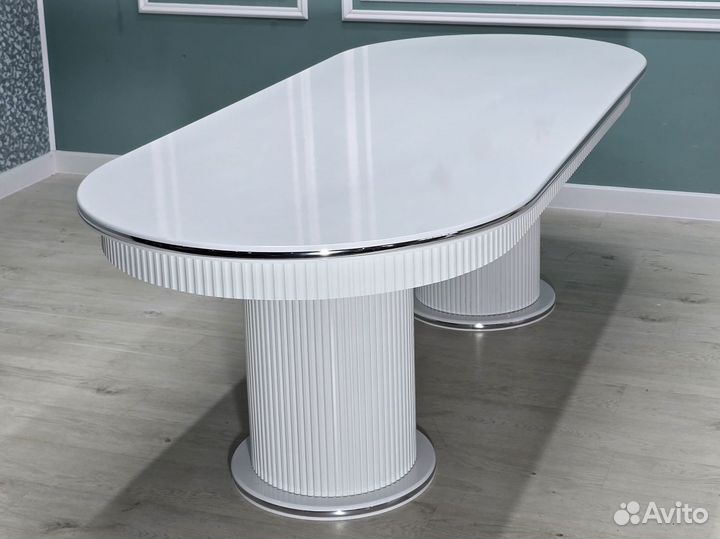 Кухонный стол