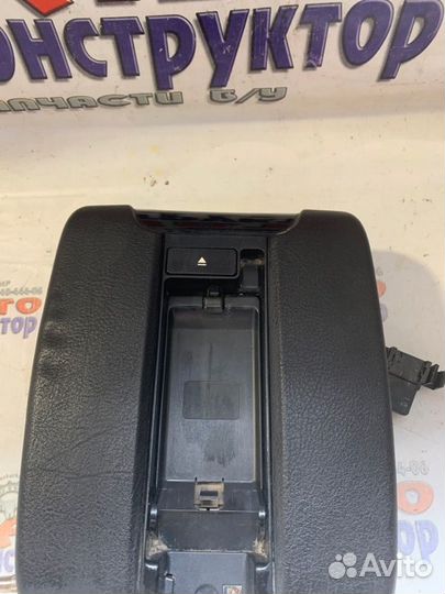 Подлокотник Bmw 5 Седан Iv 530 D М57 1998