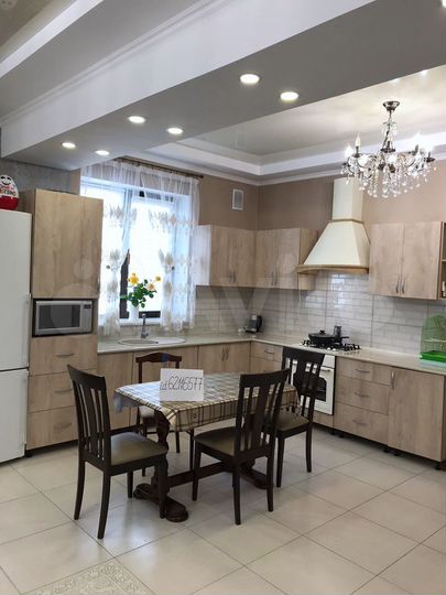 Дом 162 м² на участке 4 сот.