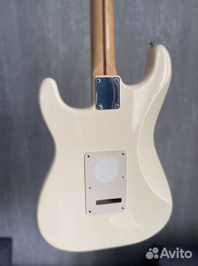 Fender Stratocaster (MIM) + кейс + pribora pickups