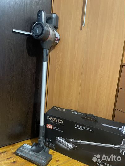 Пылесос RED solution RV-UR362