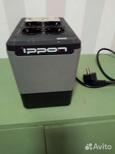 Источник бесперебойного питания UPS ippon