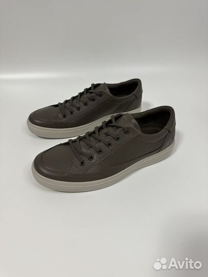 Кроссовки Ecco 42 р новые оригинал