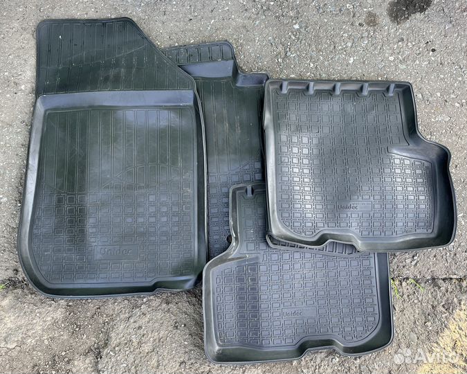 Коврики резиновые Renault Logan 2