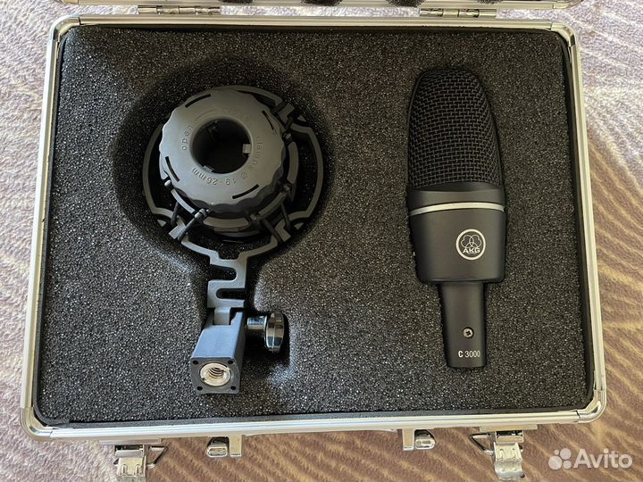 AKG C3000, Force PF08