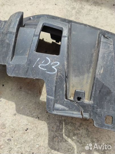 Кронштейн бампера Mercedes W169 Мерседес
