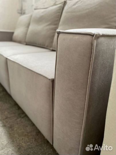 Диван новый 320*102