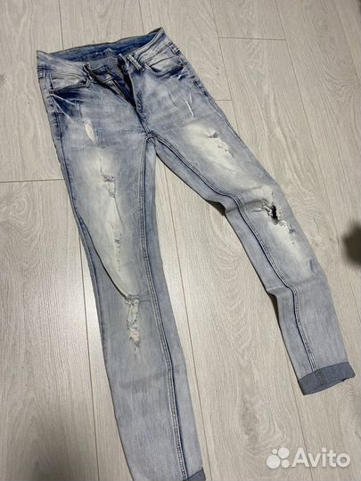 Отдам даром женские вещи