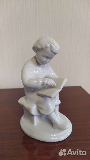 Фарфоровые статуэтки СССР лфз, Юный Ленин
