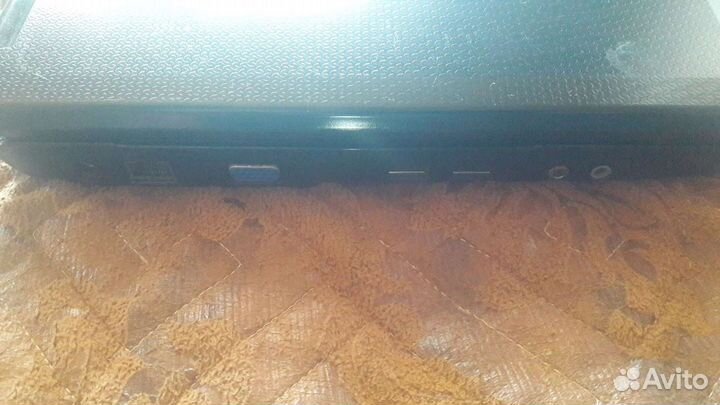 Продам ноутбук Emachines E525