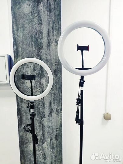 Кольцевая Лампа со штативом