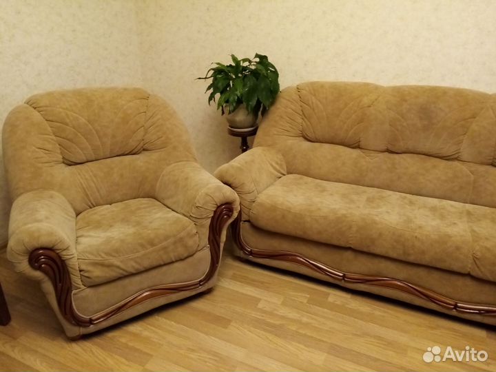 Диван и 2 кресла классика