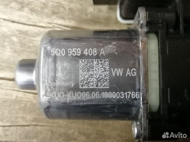 Мотор стеклоподъемника 5Q0 959 408 A VAG