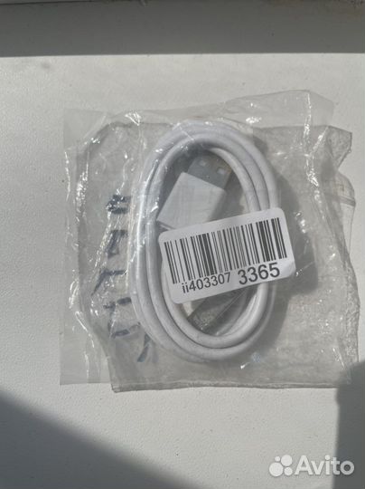 Зарядка на iPhone 4,iPad 2