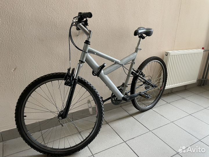 Горный велосипед gt