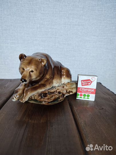 Статуэтка фарфор Медведь сувенир подарок