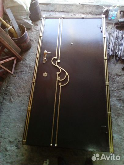 Двери металлические