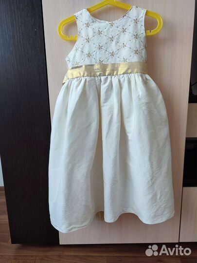 Нарядное платье для девочки