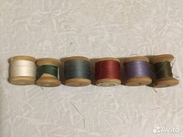 Нитки хб на деревянных катушках,пуговицы военные