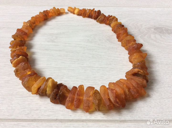 Янтарные бусы