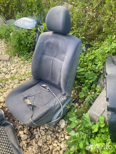 Сиденье левое железный остов рено логан