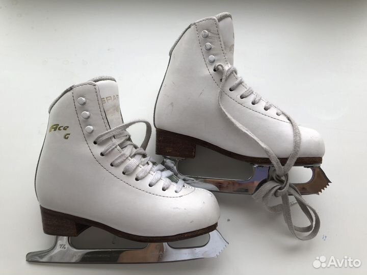 Фигурные коньки graf ace