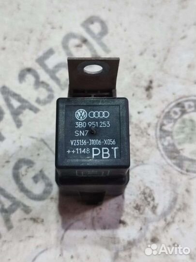 Реле обогрева Volkswagen Passat CC
