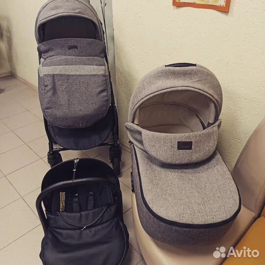 Стильная коляска Jaxee Rosa 3 в 1