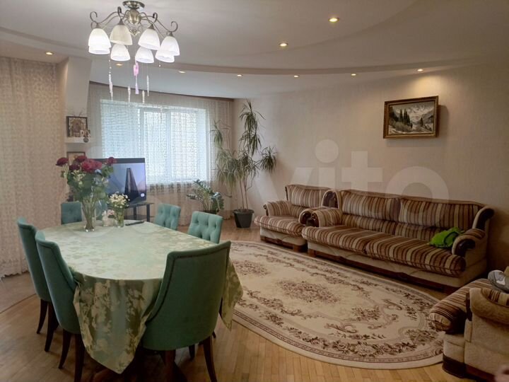 3-к. квартира, 92 м², 6/7 эт.