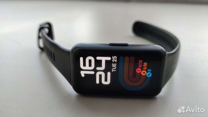 Фитнес браслет huawei band 7