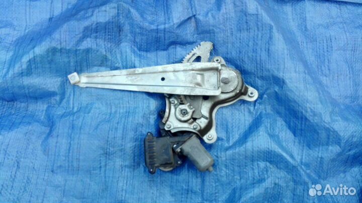 Стеклоподъемник задний правый Toyota Camry V40 3