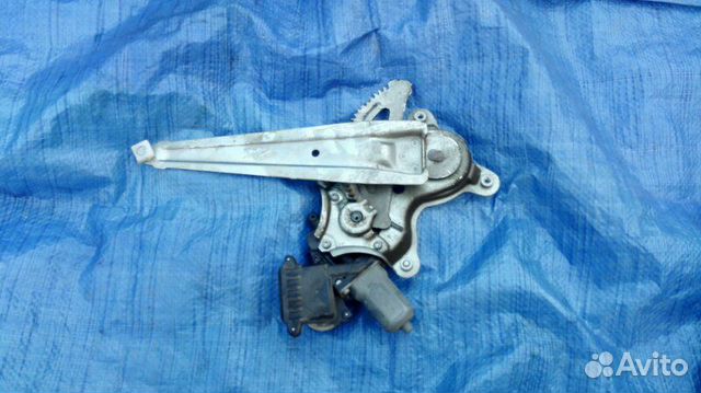 Стеклоподъемник задний правый Toyota Camry V40 3