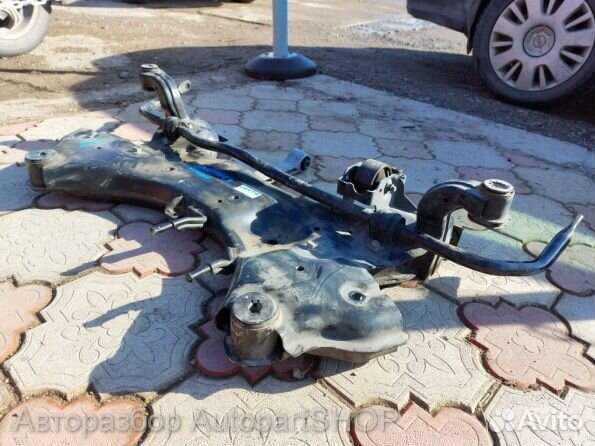 Hyundai Santa Fe 4 подрамник передний