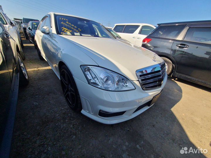 В разбор из Японии Mercedes Benz W221 M273 AMG