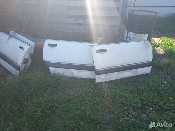 Запчасти audi 100с3