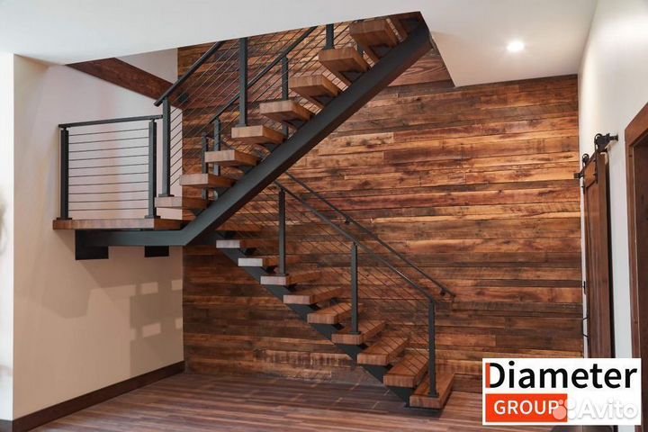 Крепкая лестница из лиственницы