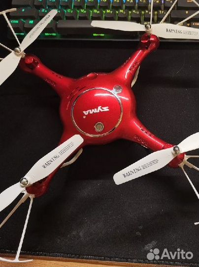 Квадрокоптер syma x5uw