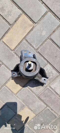 Подушка двигателя hyundai ix35