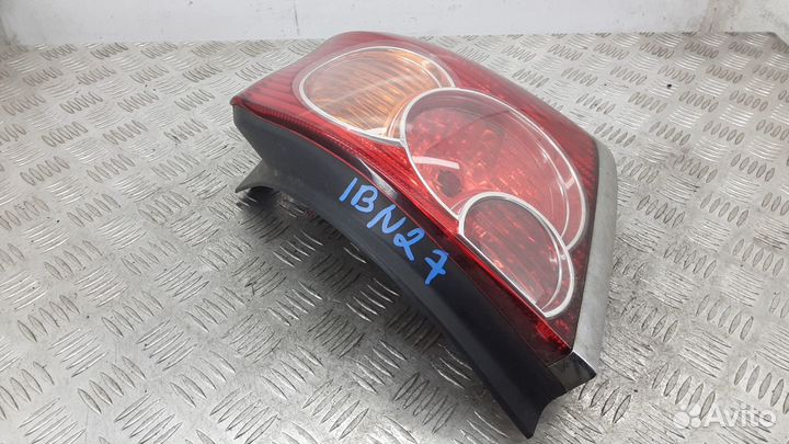 Фонарь задний правый Toyota Avensis 2 (T250) 2006