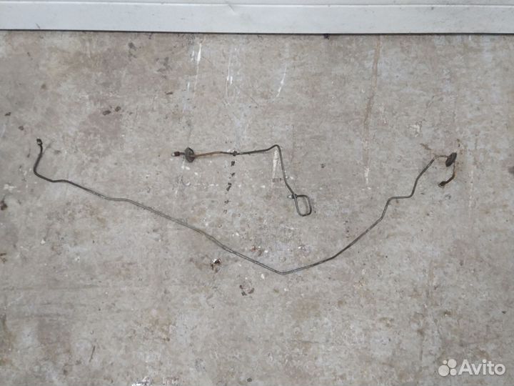 Трубка тормозная передняя правая Chevrolet lacetti