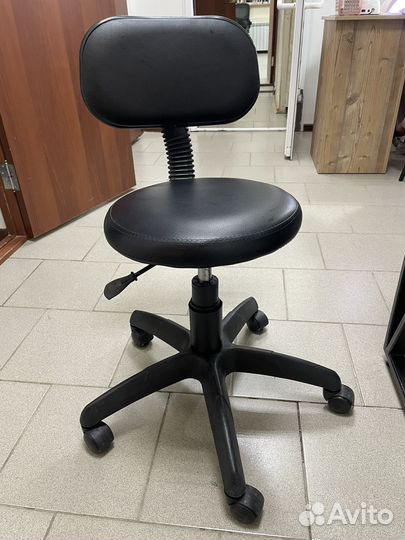 Стул мастера маникюра,педикюра