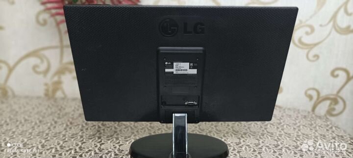 Продаю монитор LG